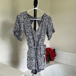 Abercrombie & Fitch romper XS